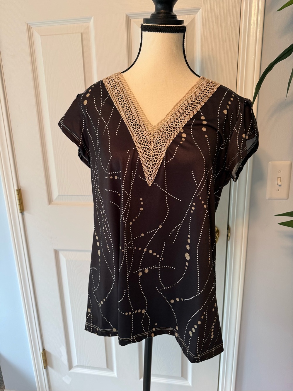 Women’s Black Printed V-Neck Top with Beige Trim
